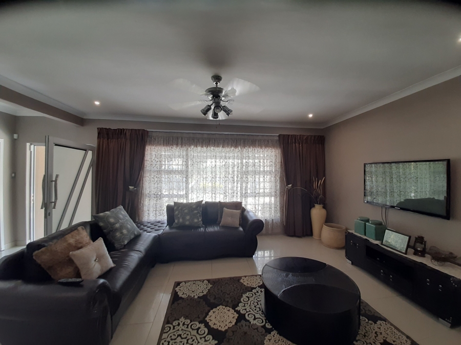4 Bedroom Property for Sale in Abbotsford Eastern Cape